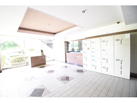 エントランス　オートロック、宅配ボックス