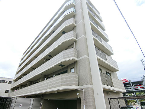 現地外観写真　外観②（明）