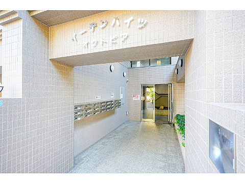 エントランス　077