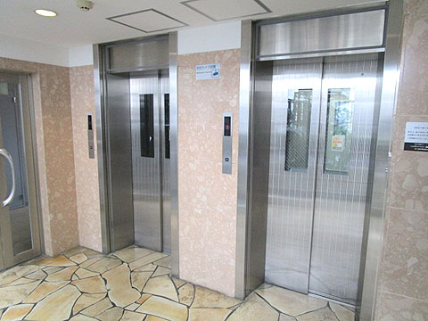 その他共用部　エレベーター２基設置