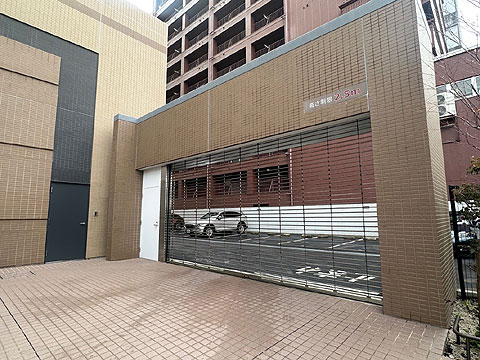その他共用部 シャッター付きの車庫