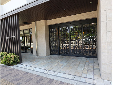 エントランス　IMG_1175