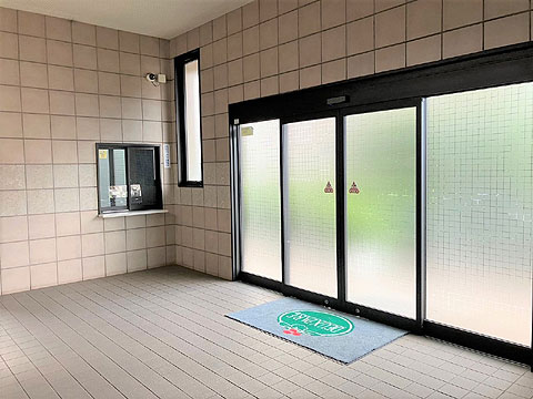 エントランス　エントランスホール