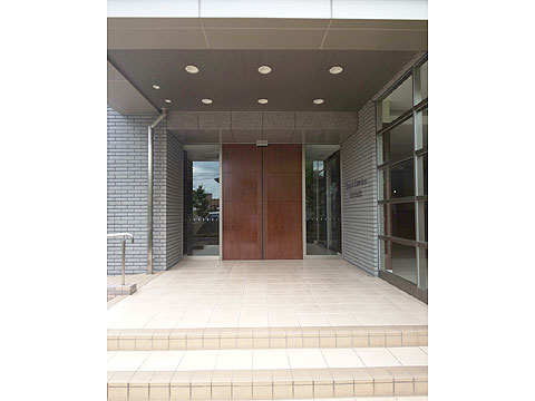 エントランス　ロイヤルガーデン野田公園 (1)