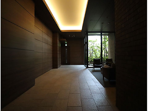 ロビー　IMG_1142