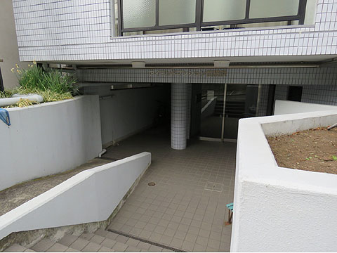 エントランス　