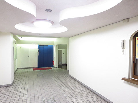 エントランス　