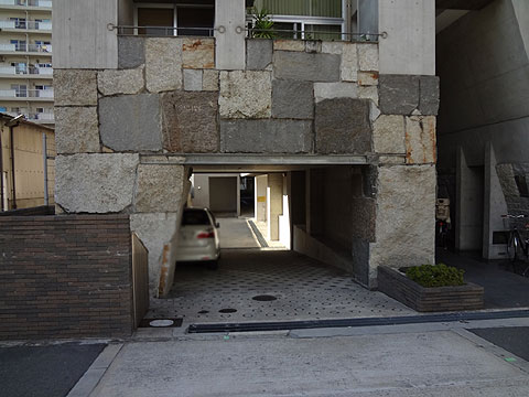 エントランス　