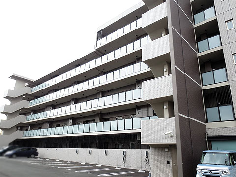 現地外観写真　建物外観