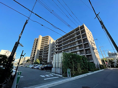 駐車場 駐車場入り口