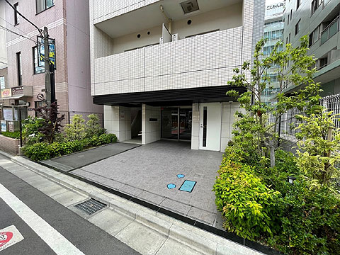 エントランス　エントランス外観