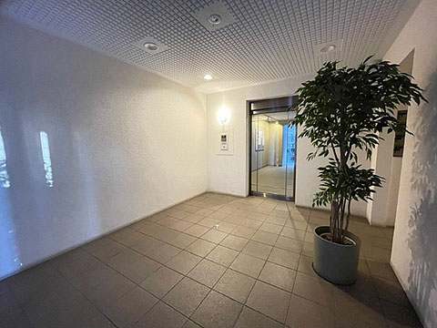 エントランス　エントランスホール
