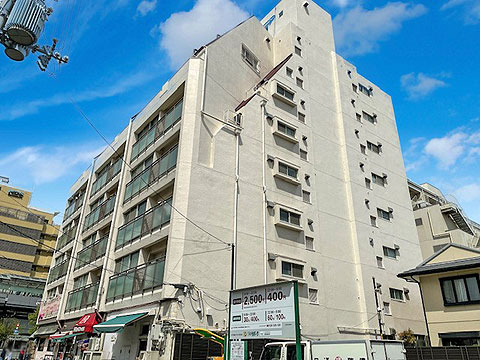 現地外観写真　建物外観2(横