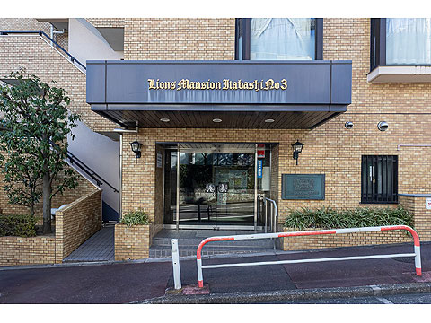 エントランス　20251212-130518-9823-00