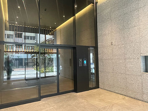 エントランス　オートロック