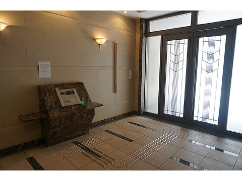 エントランス　オートロック