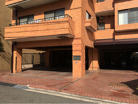 現地外観写真　共有敷地１
