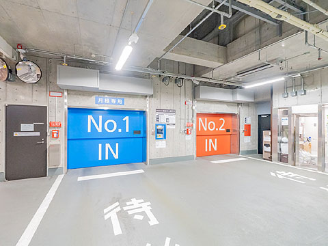 駐車場　駐車場