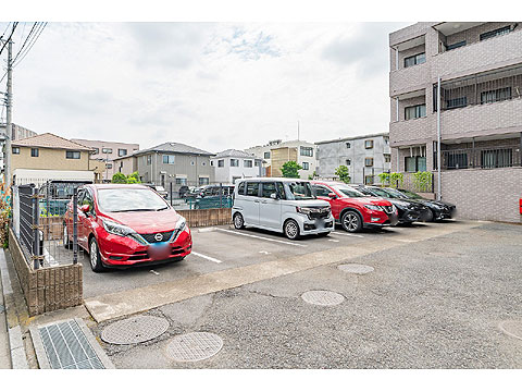 駐車場　駐車場