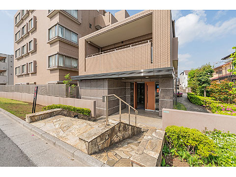 エントランス 出入り口