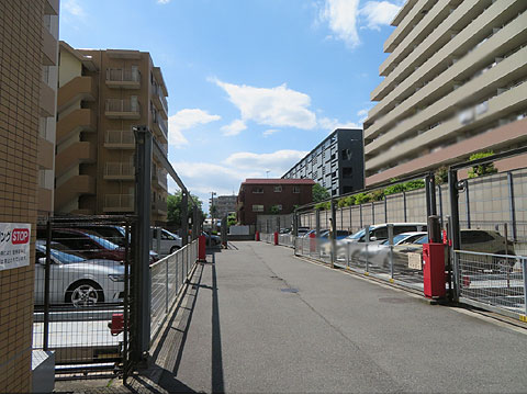 その他共用部　敷地内駐車場