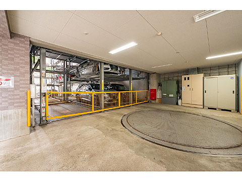 駐車場　駐車場