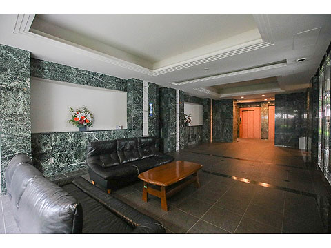 ロビー　141A2576