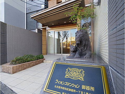 エントランス　