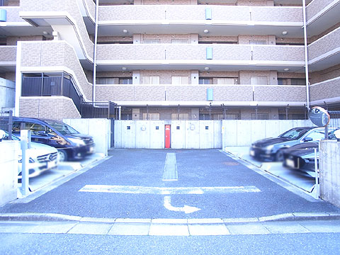 駐車場　駐車場