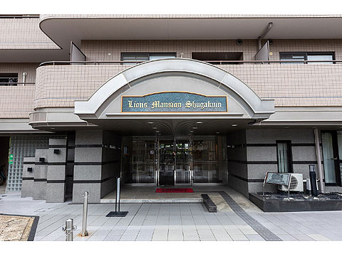エントランス　