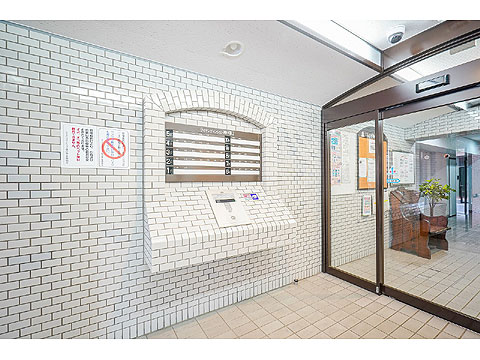 エントランス　風除室