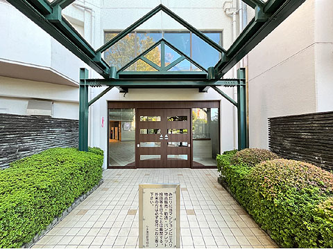 エントランス　エントランス