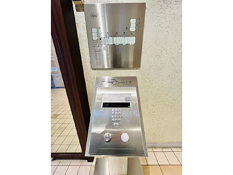 エントランス　オートック