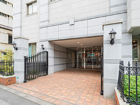 その他共用部　マンション入口ClioTowerOstukad
