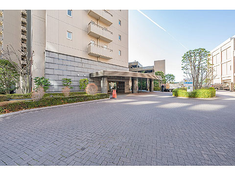 現地外観写真 車寄せ