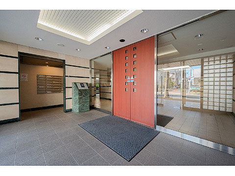 エントランス　風除室