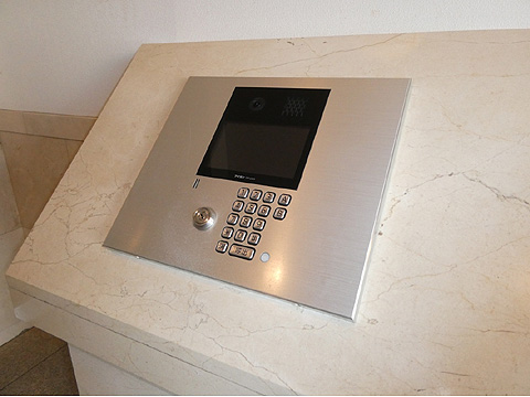エントランス　P1010581