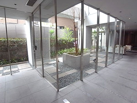 エントランス　エントランスホール