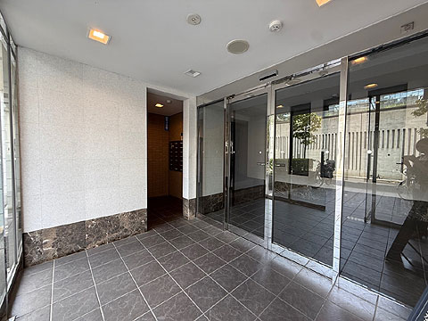 エントランス 風除室2