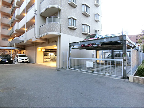 駐車場　機械式駐車場(有償)