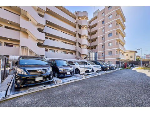 駐車場　駐車場