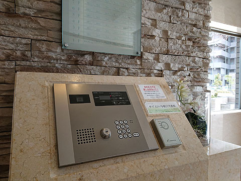 エントランス　