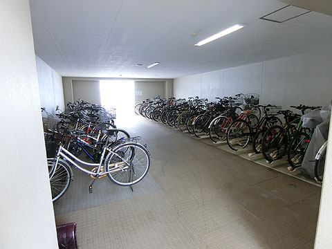 その他共用部　1階共用部分駐輪場　「使用料無償」
