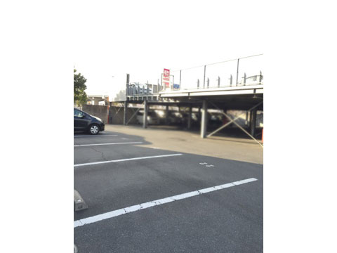 駐車場　駐車場