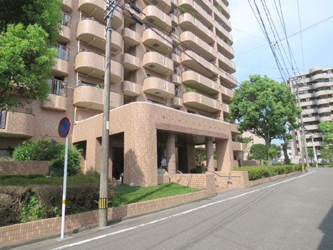 エントランス　エントランス前