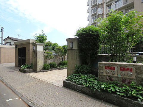 その他共用部　マンション入り口