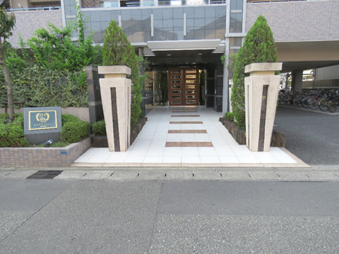 エントランス　エントランス前