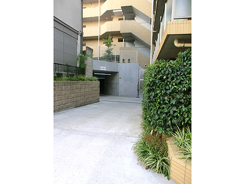 現地外観写真　建物外観
