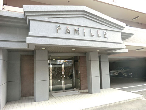 現地外観写真　エントランス