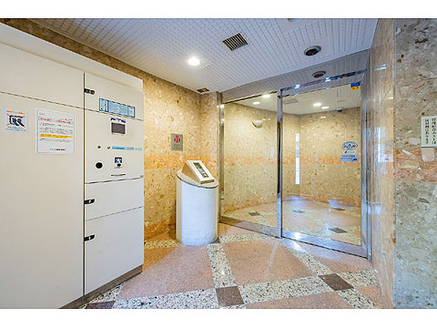 エントランス　風除室